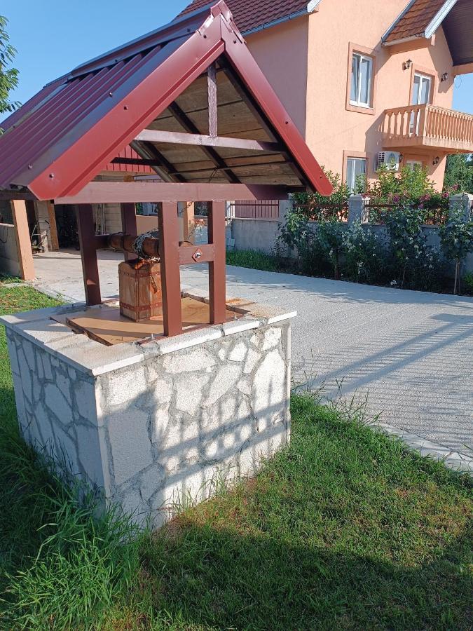 דירות Nikšić Calm Nest מראה חיצוני תמונה
